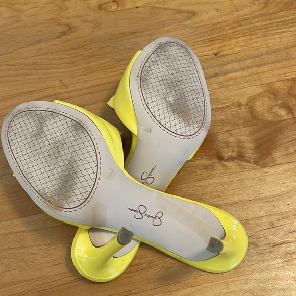 Jessica Simpson Yellow Floral Heels, with box - like new - Picture 4 of 5